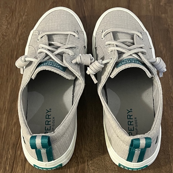 Grey Sperry Canvas Sneaker - Size 5 - Picture 2 of 5